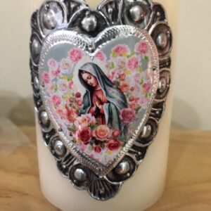 Vela con diseño Virgen María