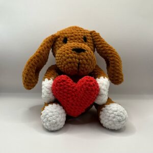 Perro Naranjo oscuro con Corazón